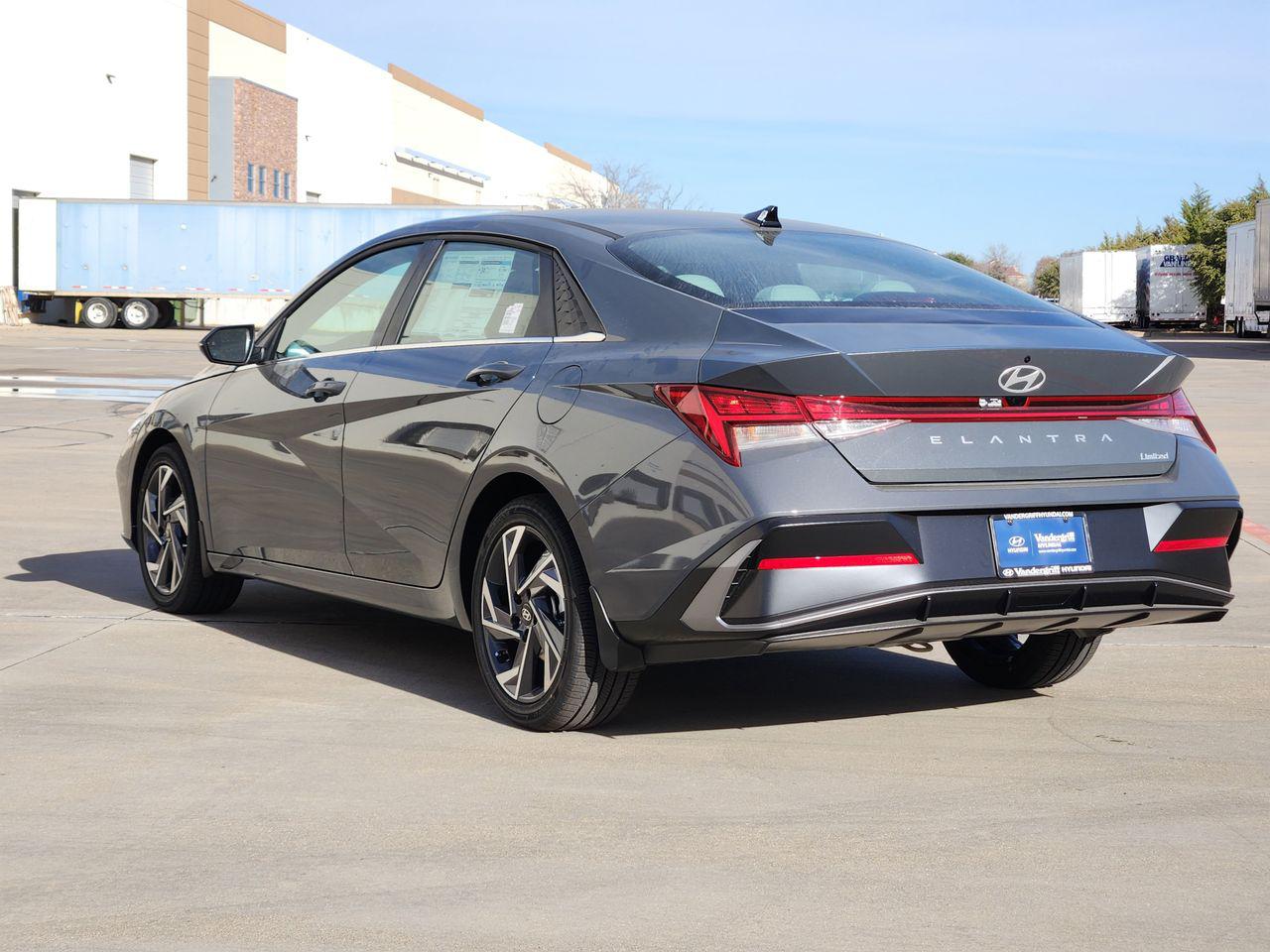 New 2026 PE2 Gray Hyundai Limited image 3