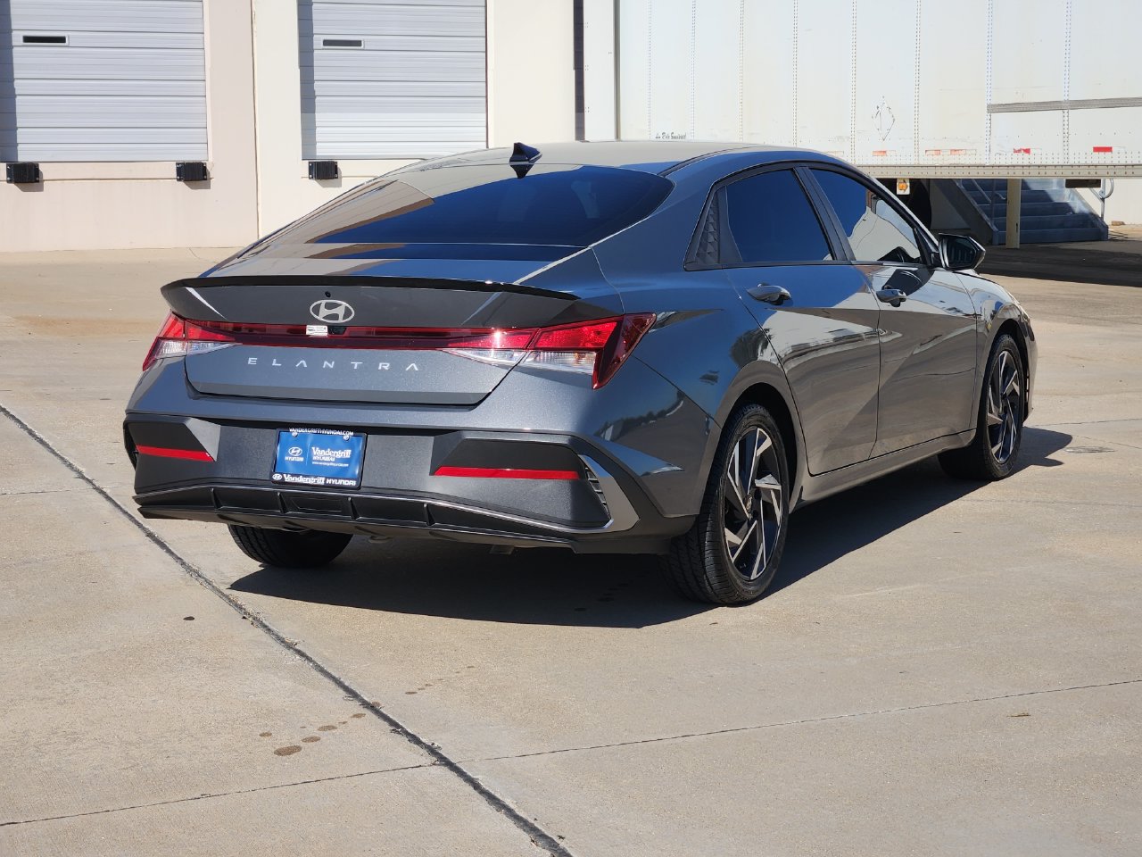 Used 2025 Hyundai Elantra SEL Sport Sedan