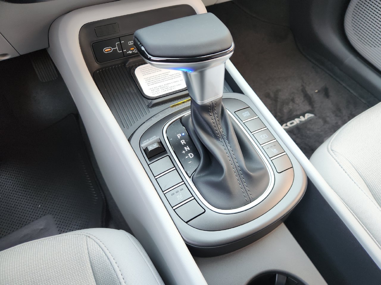 New 2027 Atlas White Hyundai SEL Sport FWD image 19