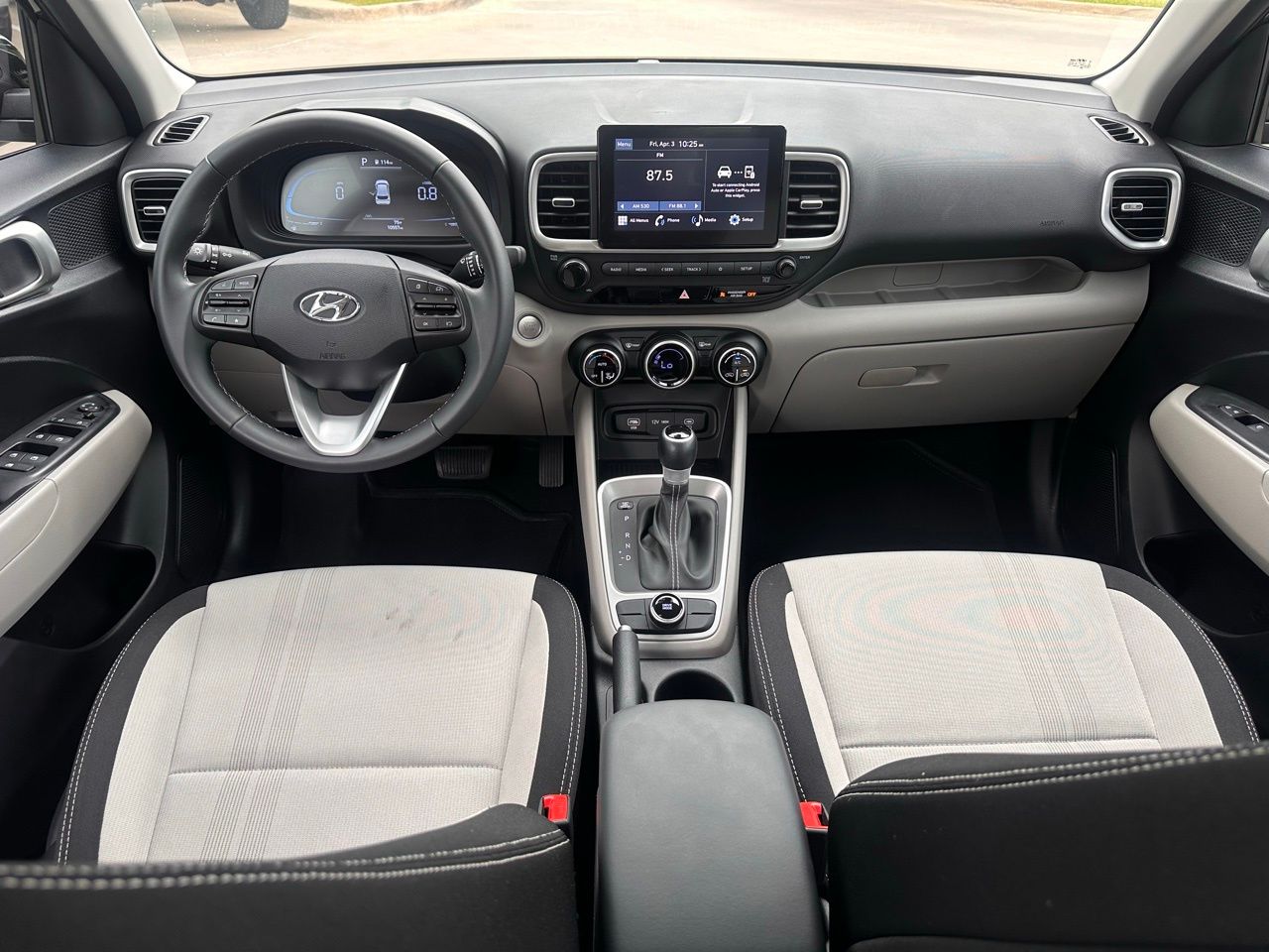 Certified Used 2025 Onyx Black Hyundai SEL image 18