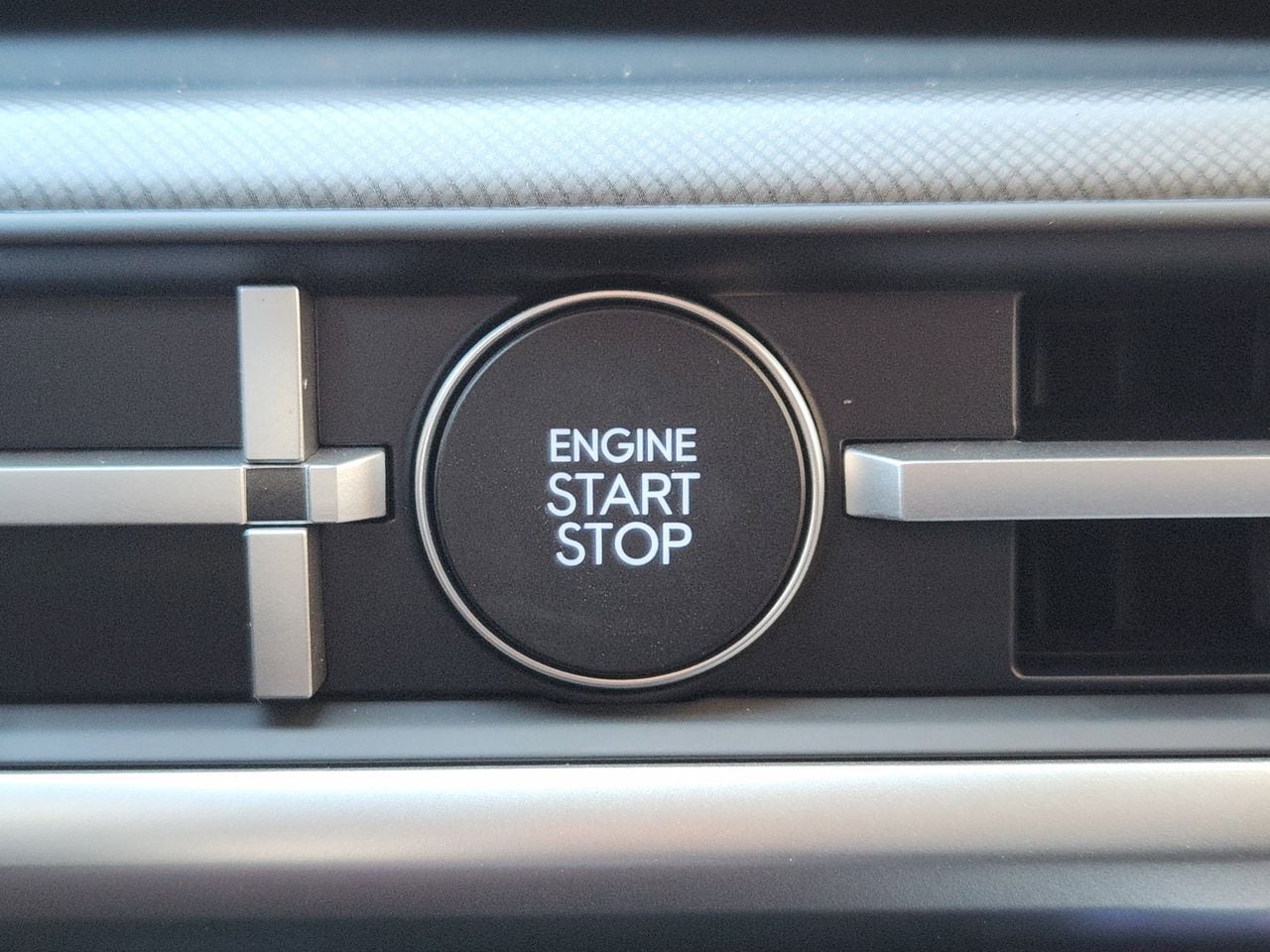 New 2026 W6H White Hyundai SEL FWD image 18