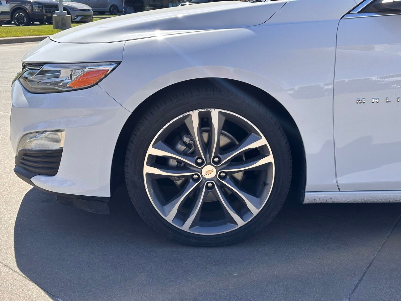 Used 2024 Summit White Chevrolet LT 2LT image 6