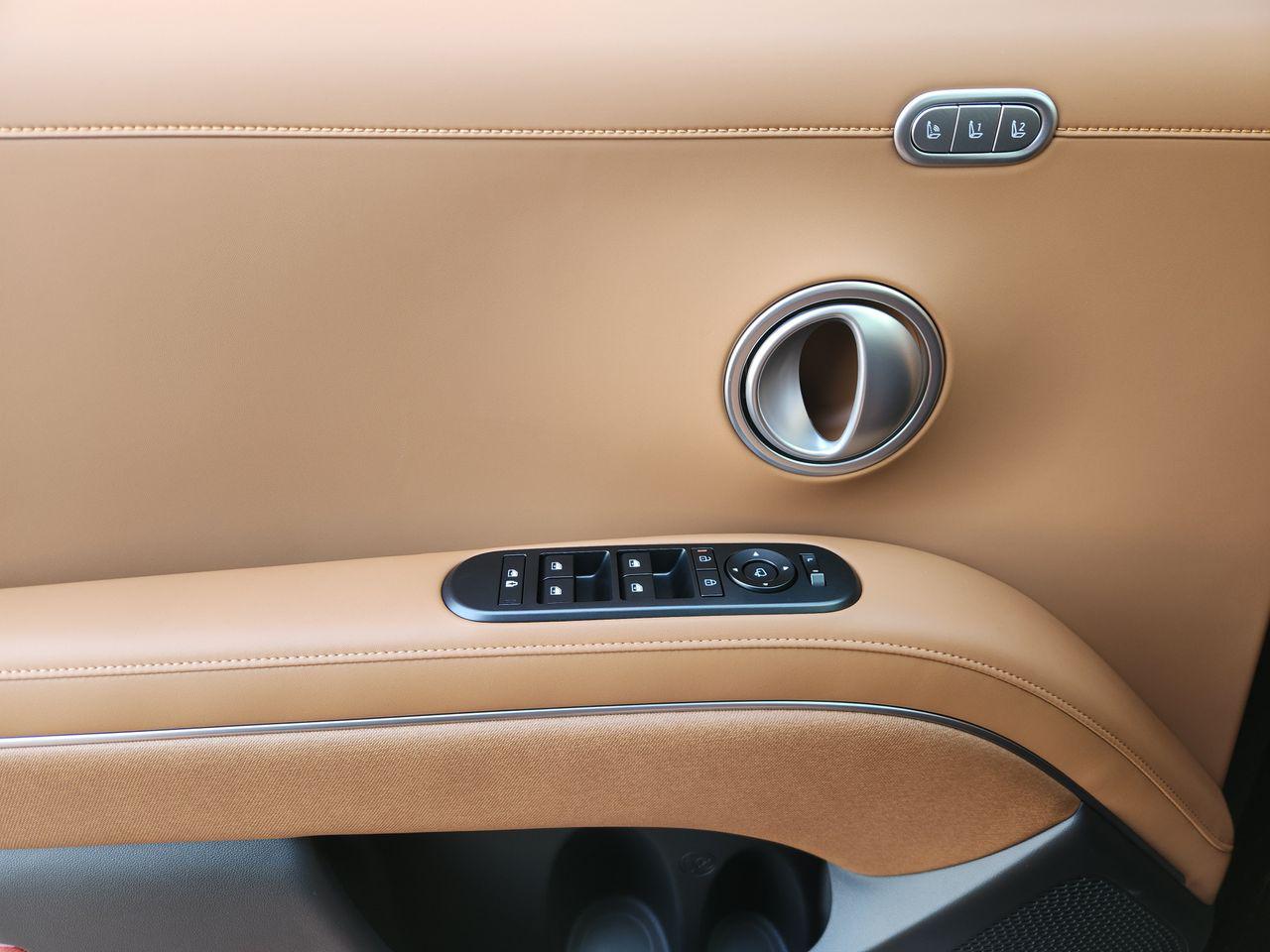 New 2027 Abyss Black Pearl Hyundai Calligraphy image 23