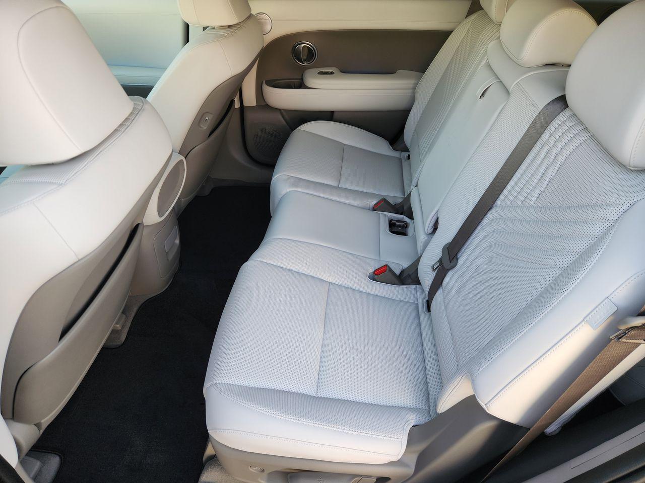 New 2026 A2B Black Hyundai SEL Premium FWD image 28