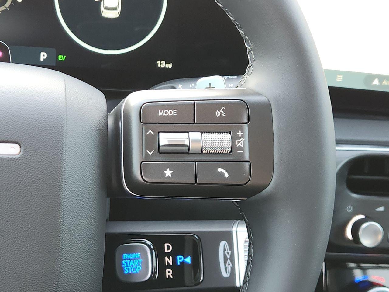 New 2026 Creamy White Pearl Hyundai SEL Premium 7P image 29