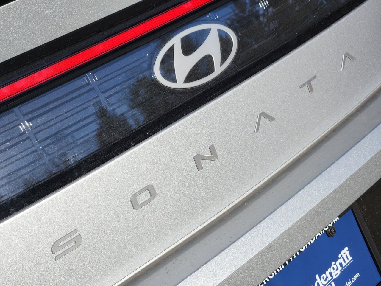 New 2026 T4A Silver Hyundai SEL Sport image 8