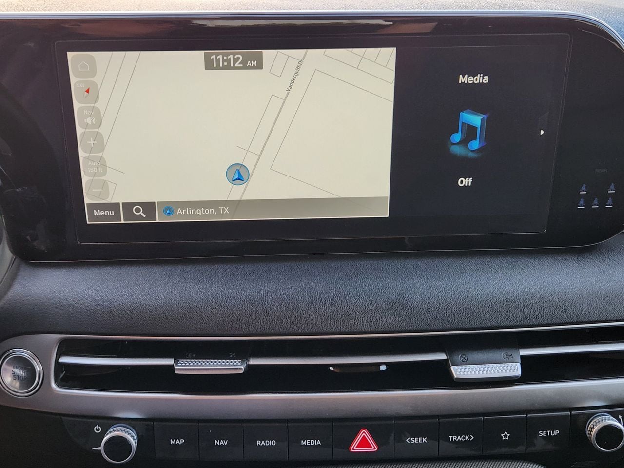 Used 2025 Hyper White Hyundai SEL image 14