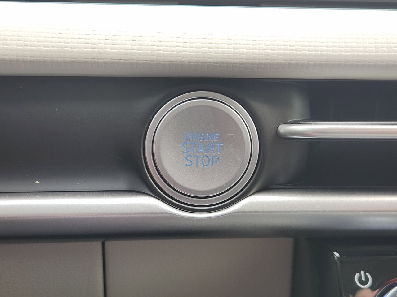 New 2026 S3B Black Hyundai SEL FWD image 16