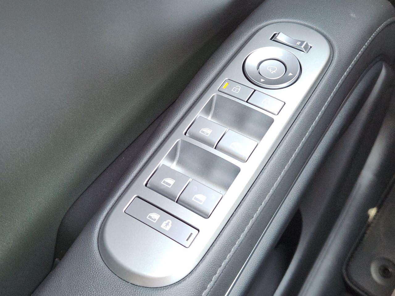 New 2027 Abyss Black Pearl Hyundai SEL Premium 8P image 22