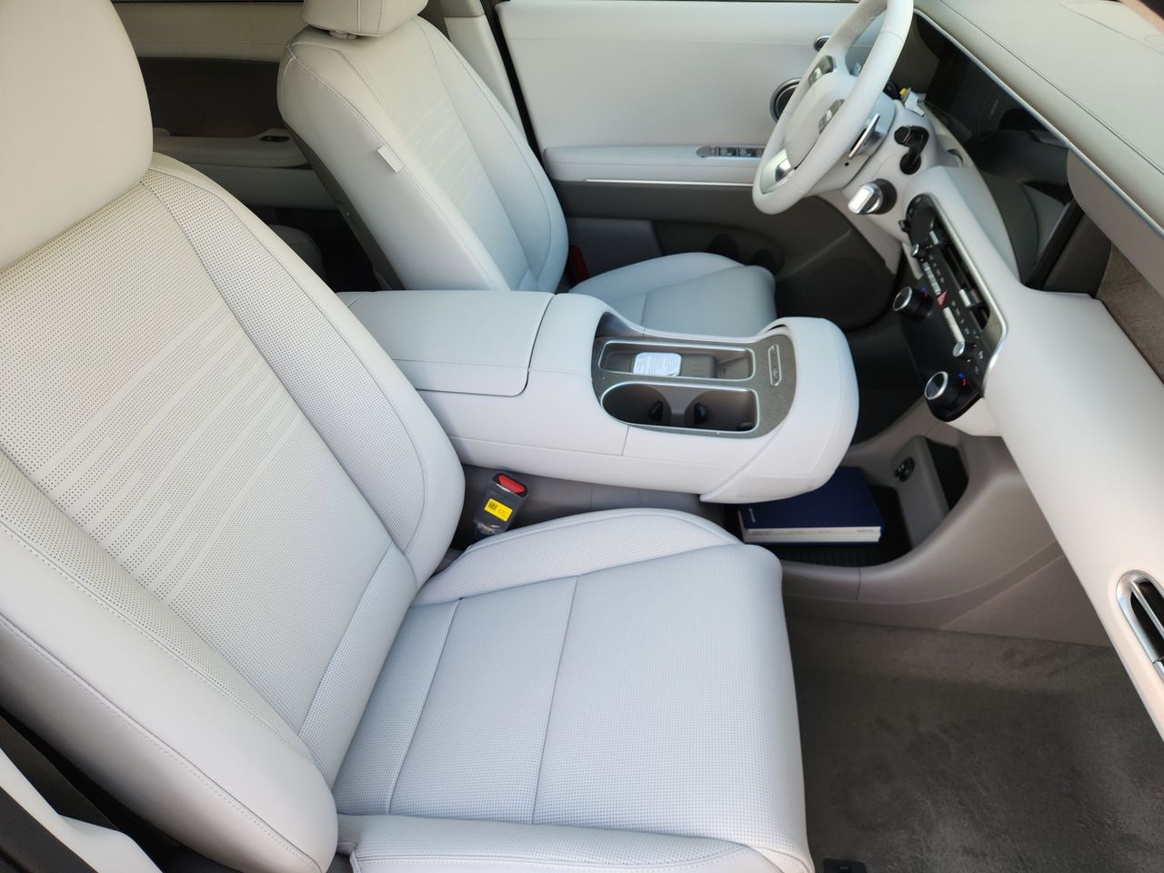 New 2026 CRP Brown Hyundai Limited FWD image 10