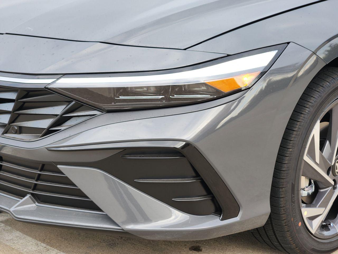 New 2026 PE2 Gray Hyundai Limited image 6