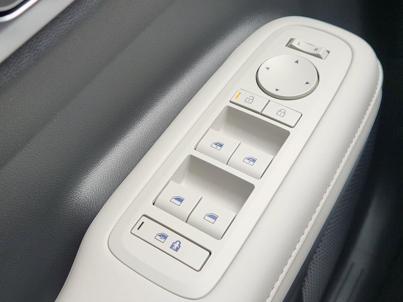 New 2026 Ecotronic Gray Hyundai SEL FWD image 20