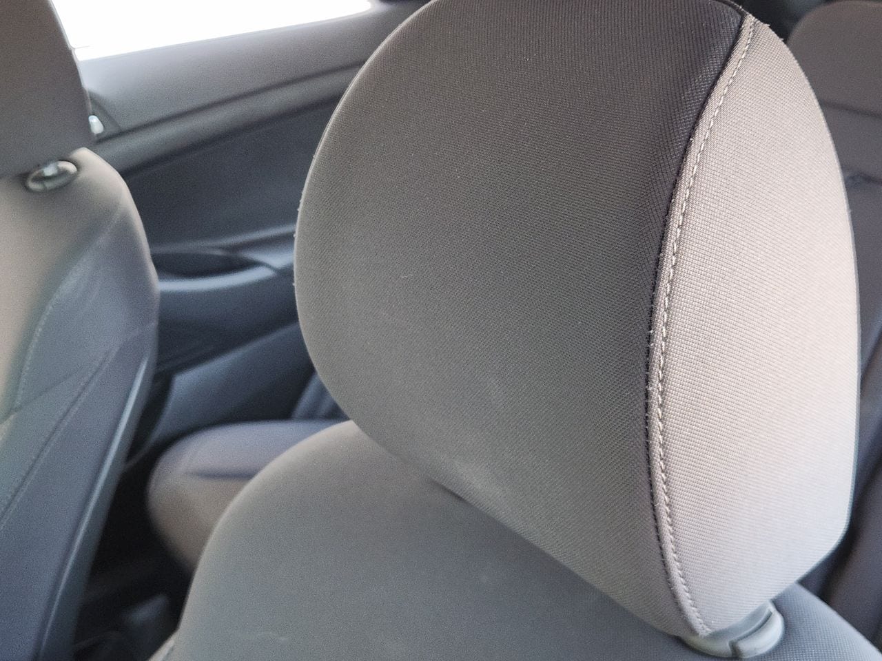 Used 2019 Gemstone Red Hyundai SE image 12