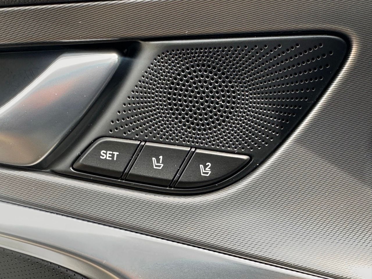 Used 2026 Savile Silver Genesis 3.3T Sport Prestige image 25