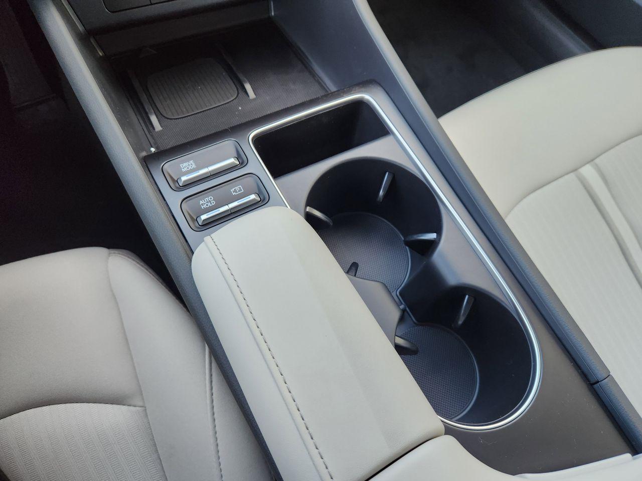 New 2026 T4A Silver Hyundai SEL Sport image 19