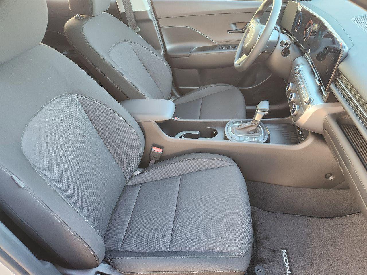 New 2026 C5G Gray Hyundai SE FWD image 10