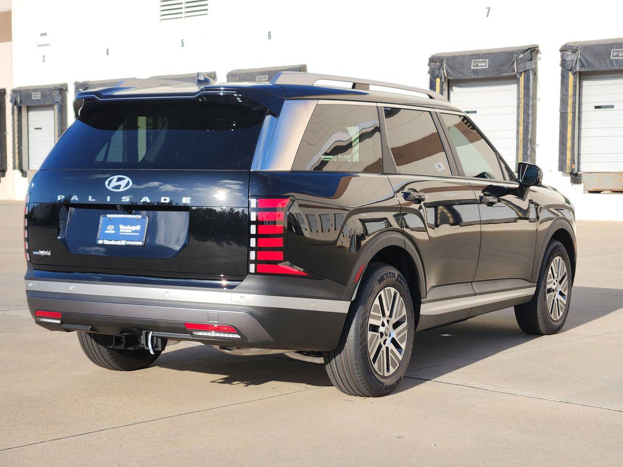 New 2026 Abyss Black Pearl Hyundai Blue SEL Premium 7P image 4