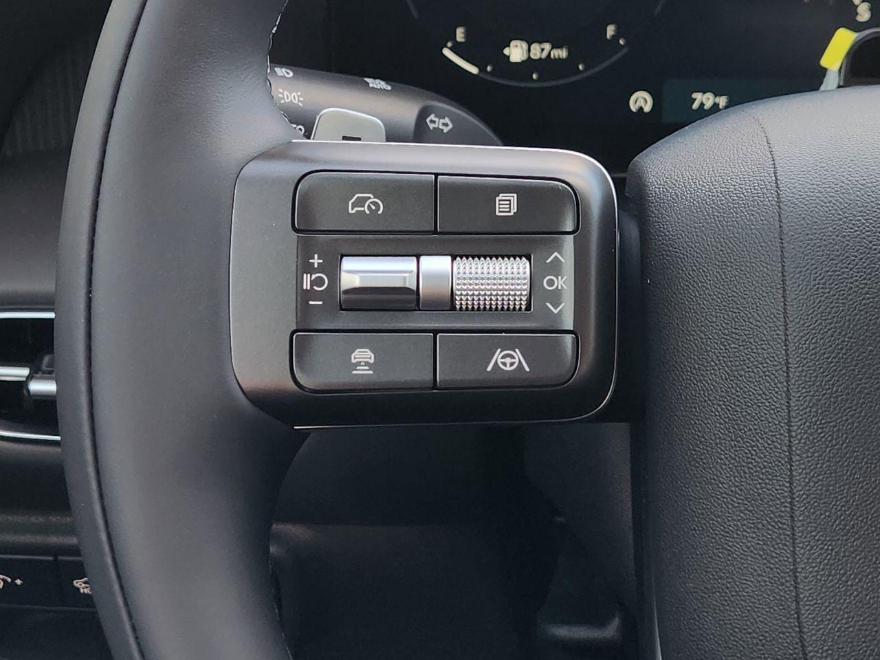 New 2026 WC9 White Hyundai Calligraphy FWD image 25