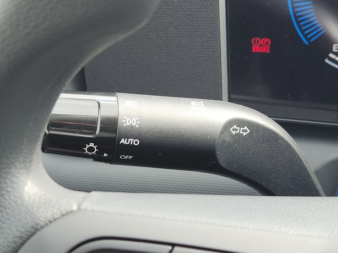 New 2026 W6H White Hyundai SEL FWD image 29