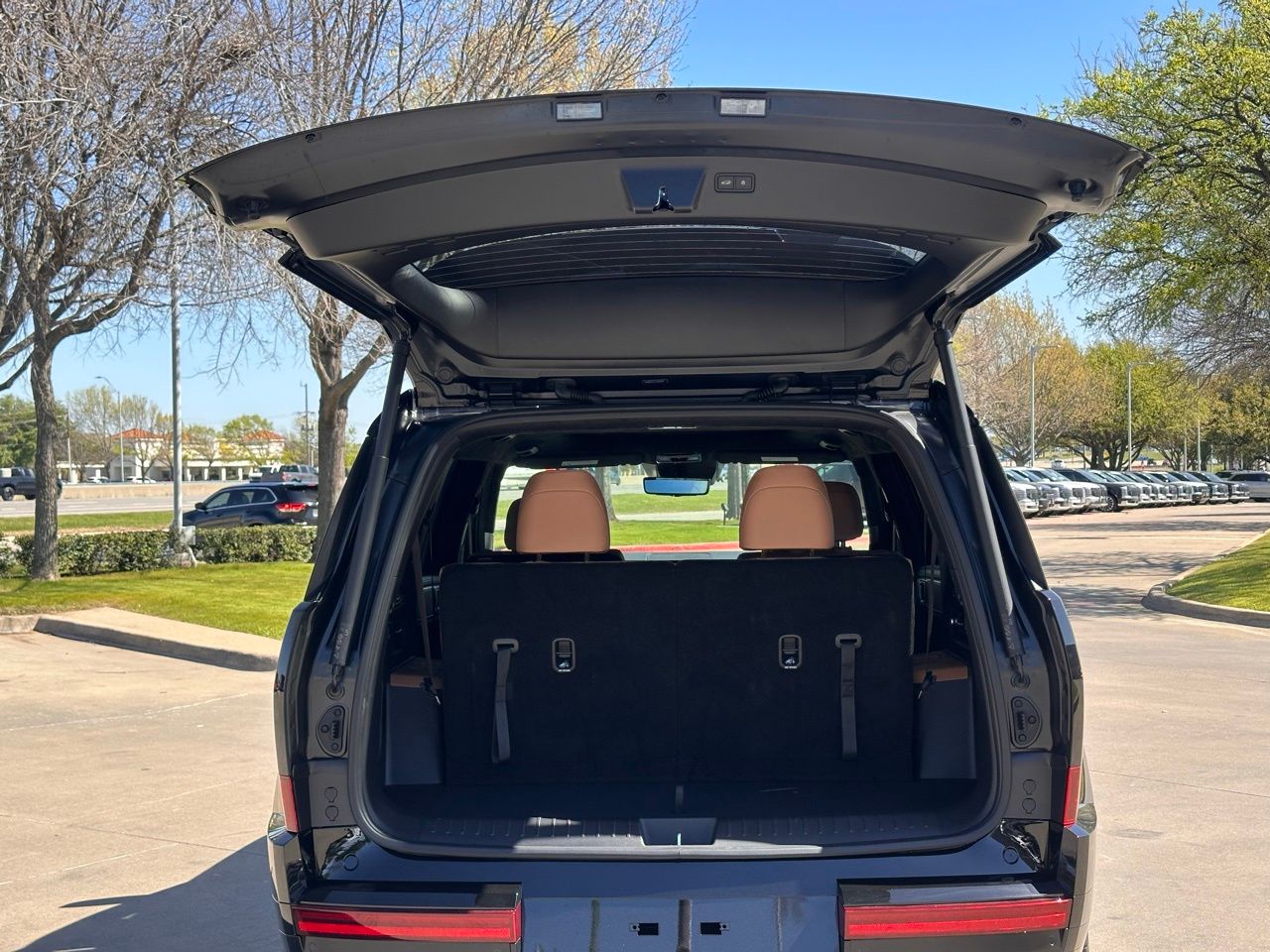 Used 2026 Phantom Black Hyundai Calligraphy image 17