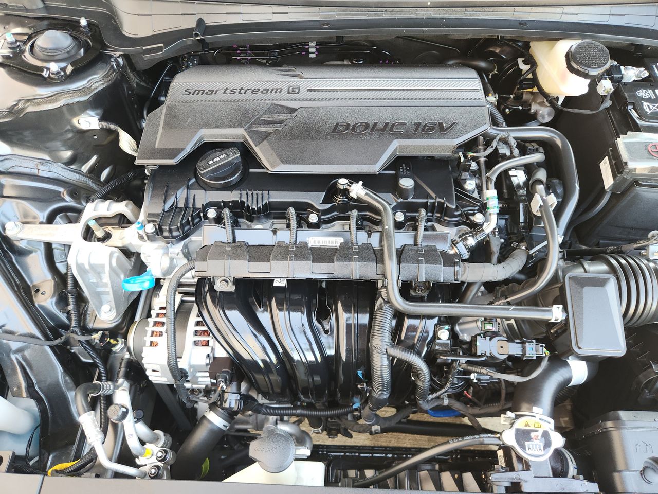 Used 2025 Interstellar Gray Kia GT-Line image 29