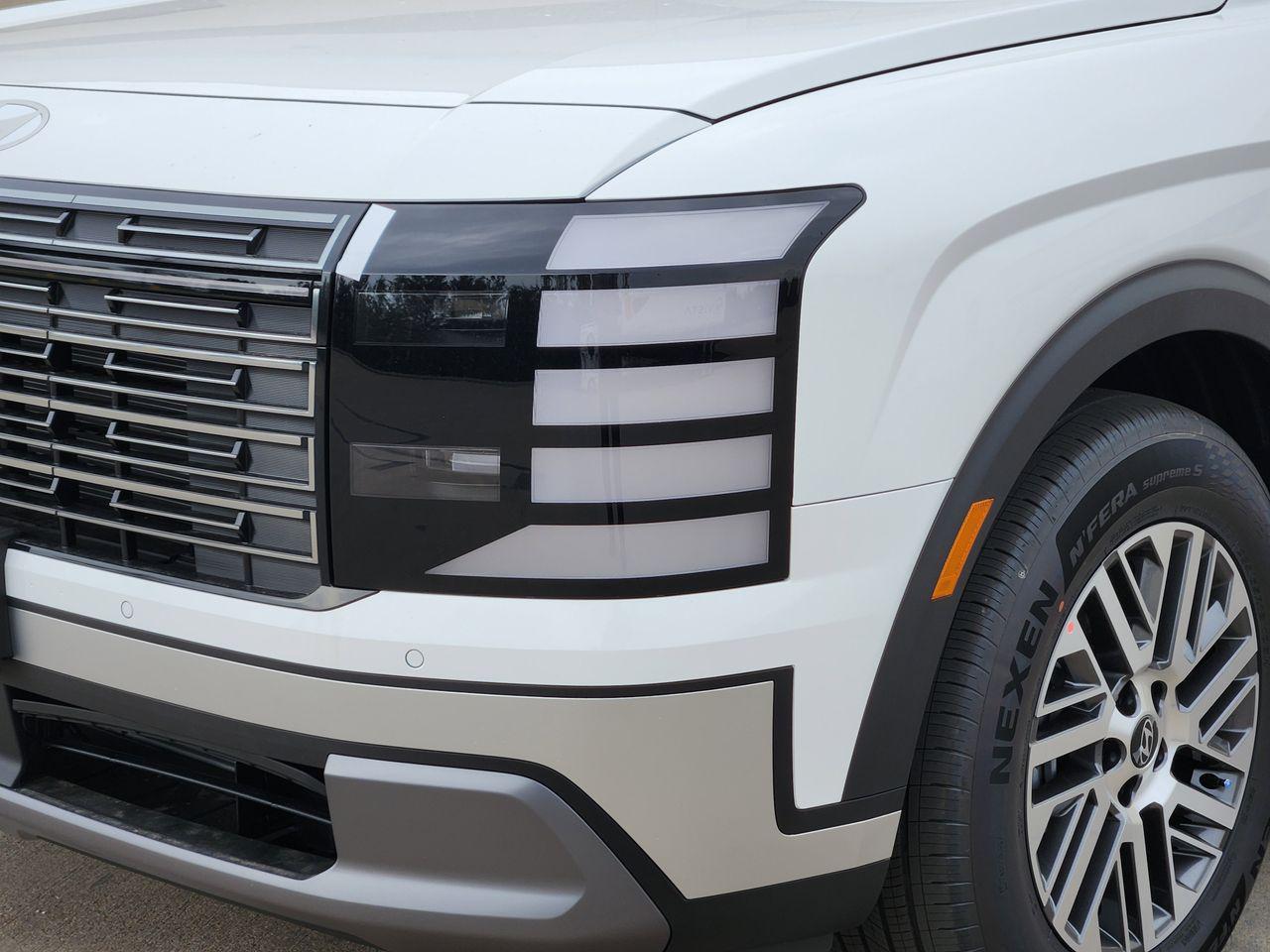 New 2026 WC9 White Hyundai SEL FWD image 6