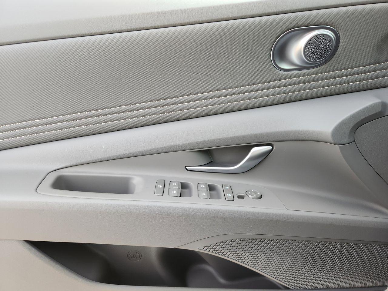 New 2026 W6H White Hyundai SEL Sport image 22