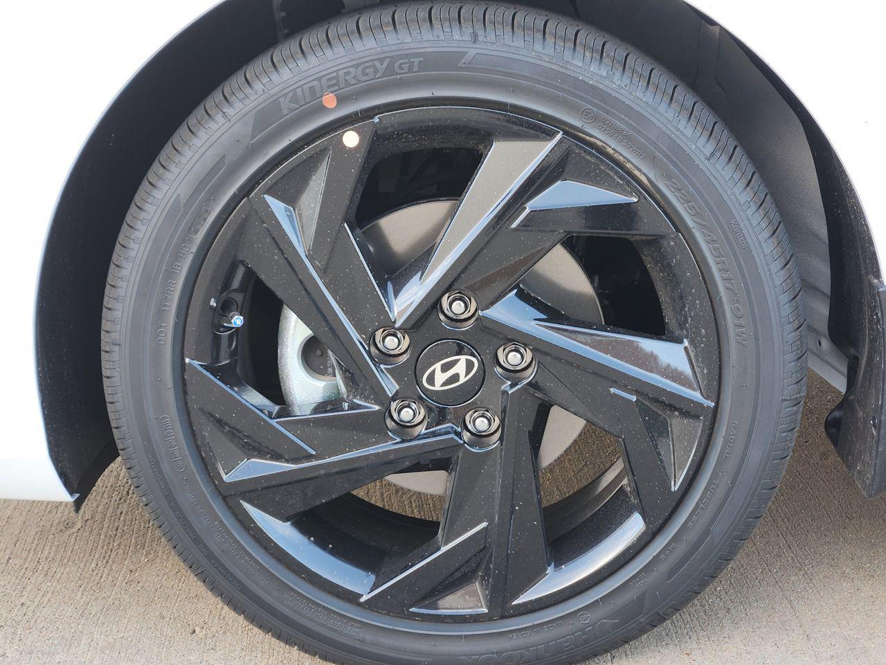 New 2026 W6H White Hyundai SEL Sport Premium image 7