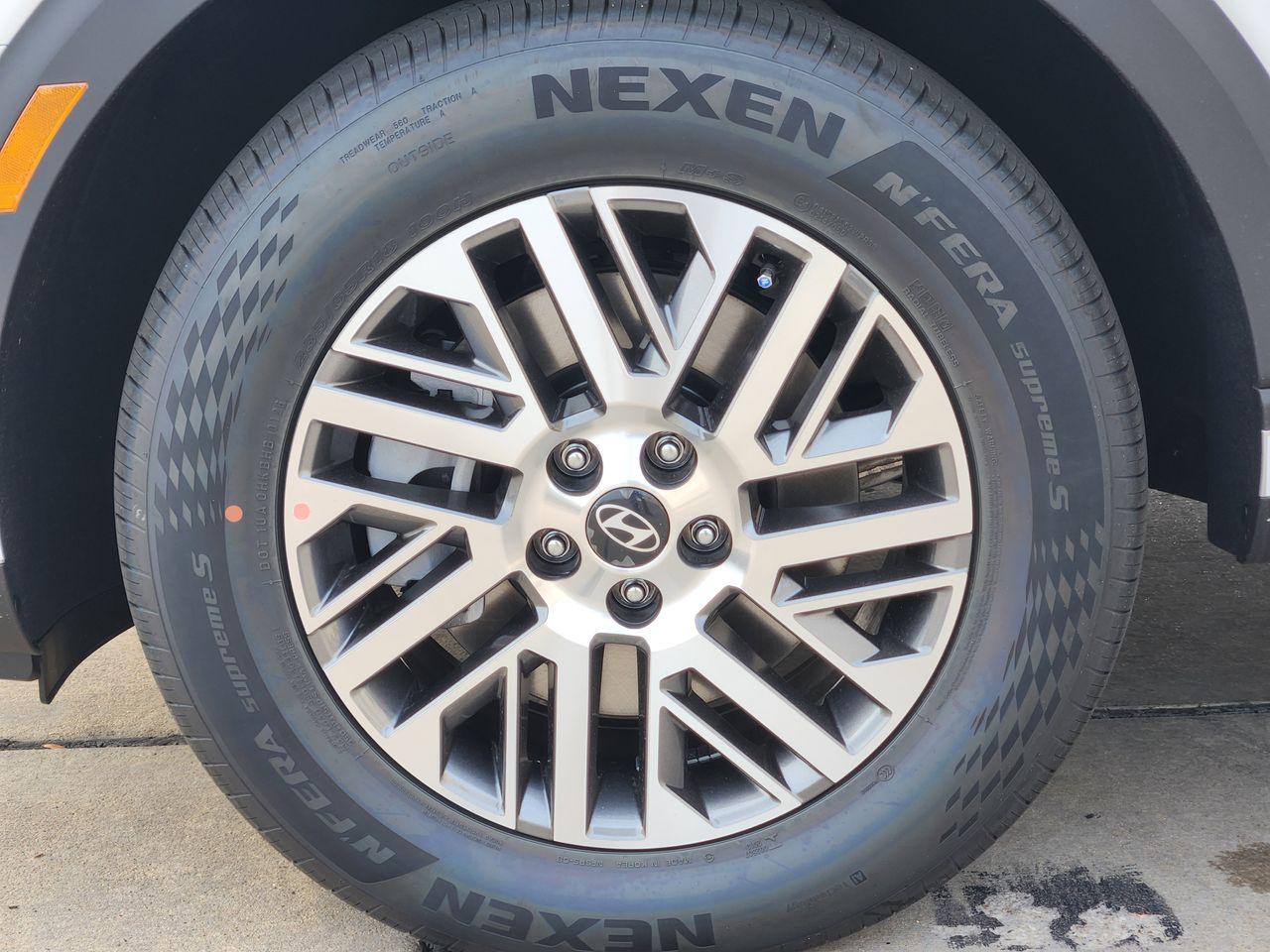 New 2026 WC9 White Hyundai SEL FWD image 7