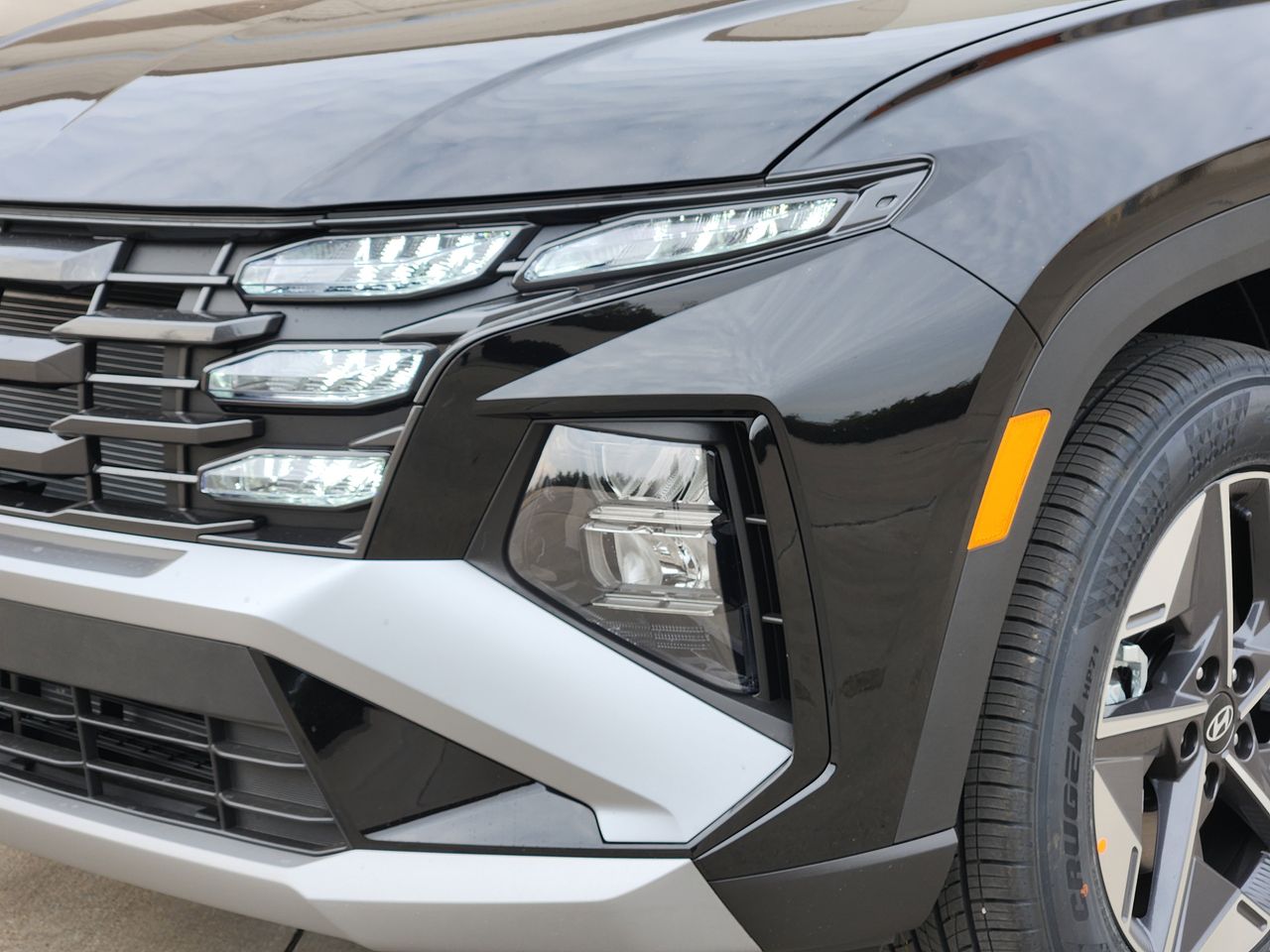 New 2026 S3B Black Hyundai SEL FWD image 6