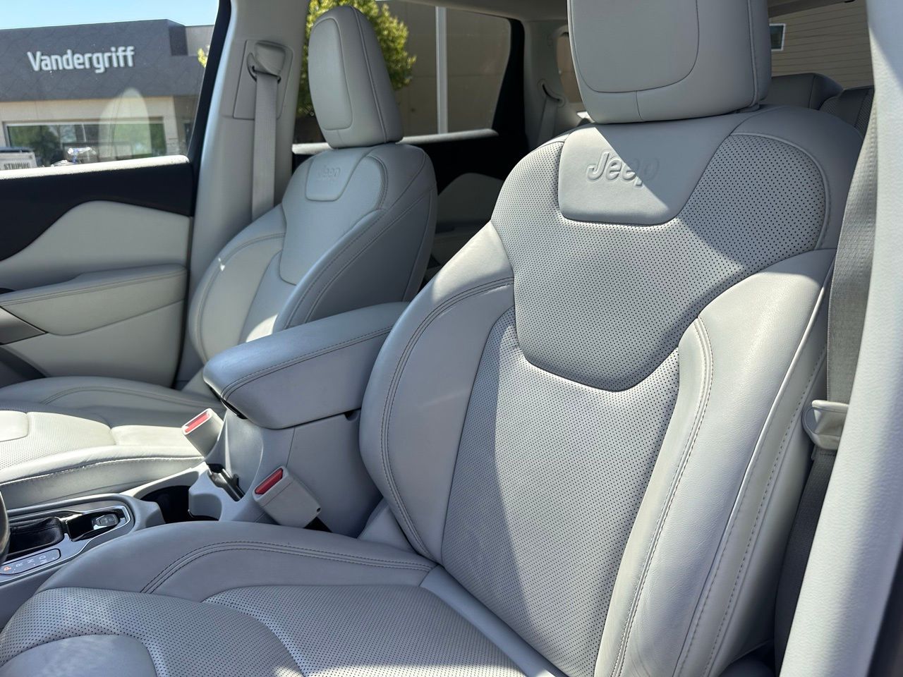 Used 2020 Bright White Jeep Limited image 21