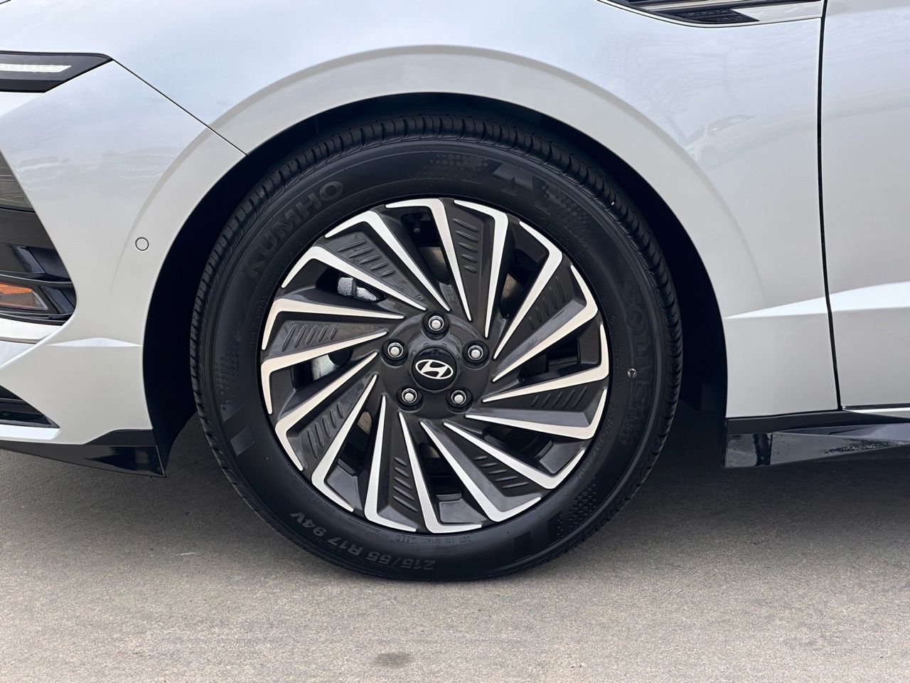 Certified Used 2026 Aero Silver Hyundai Limited image 14