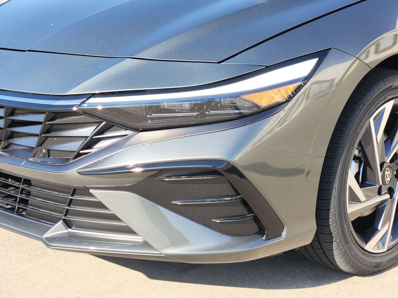 New 2026 Amazon Gray Hyundai Limited image 6
