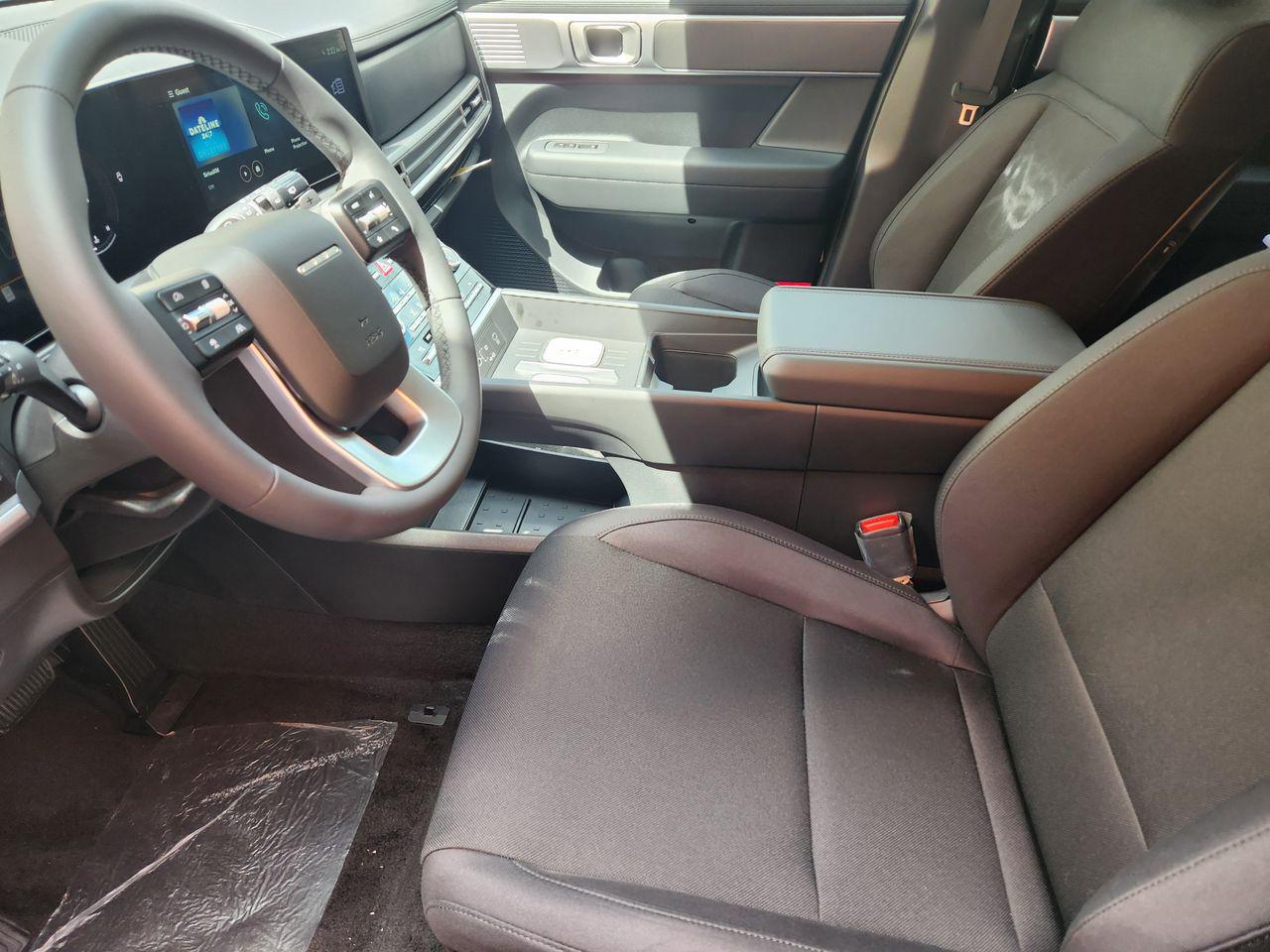 New 2026 R2T Silver Hyundai SE FWD image 10