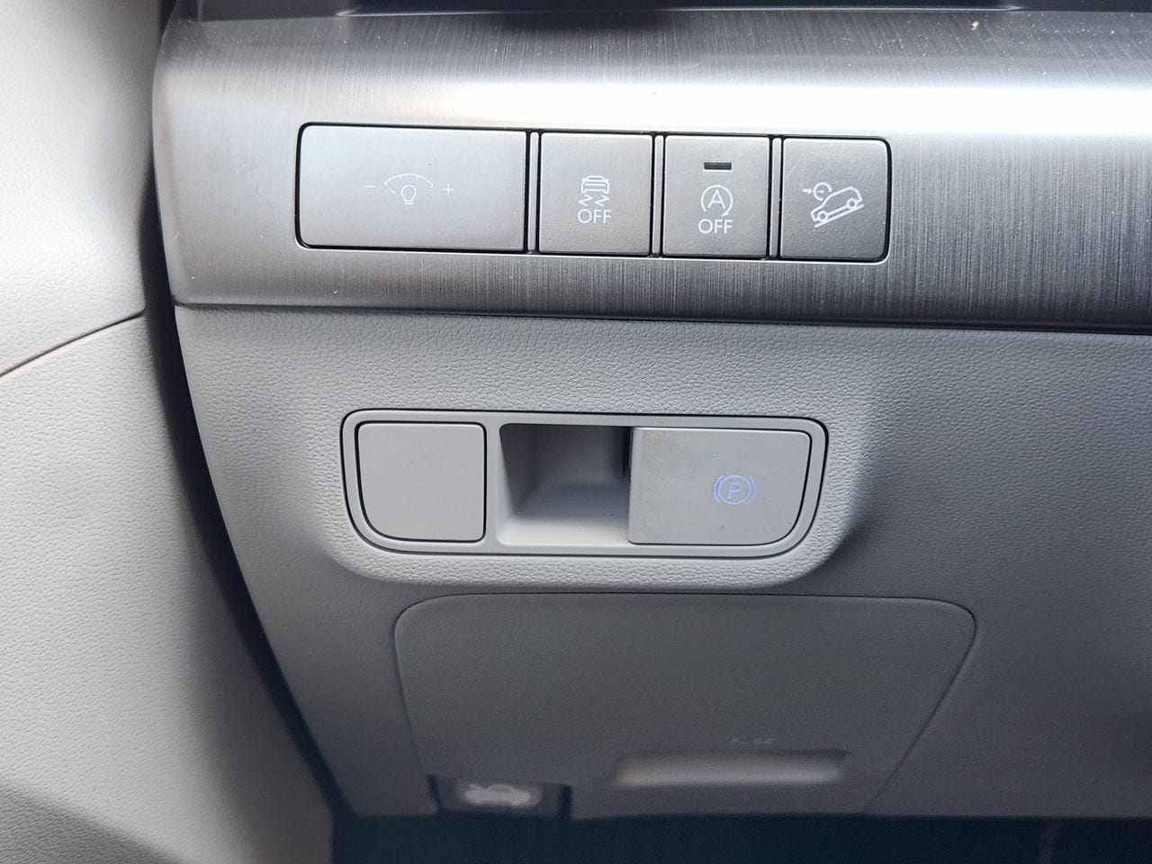Used 2024 Denim Blue Pearl Hyundai SE image 21