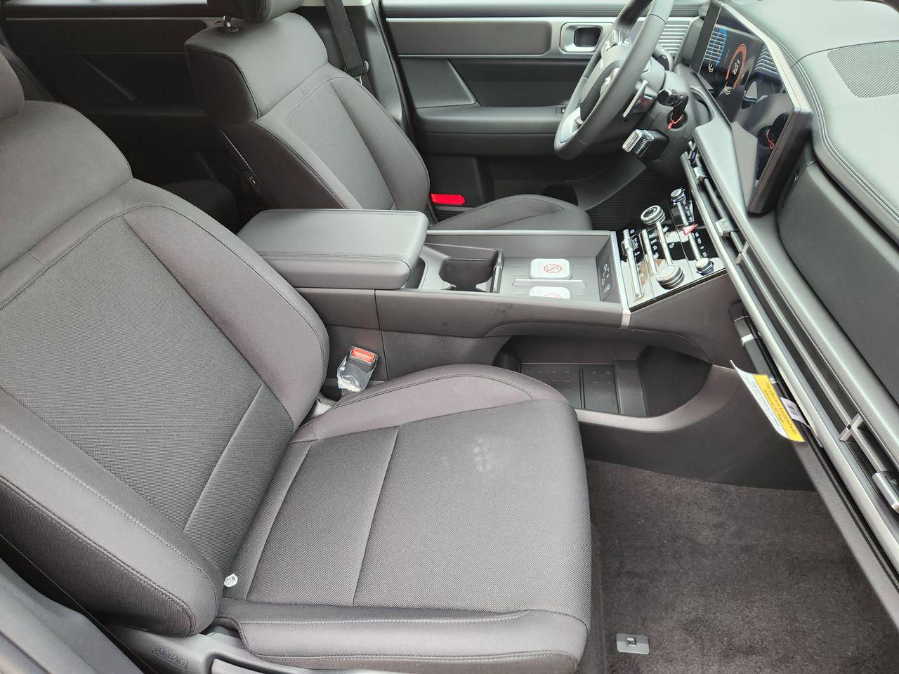 New 2026 S3B Black Hyundai SE FWD image 10