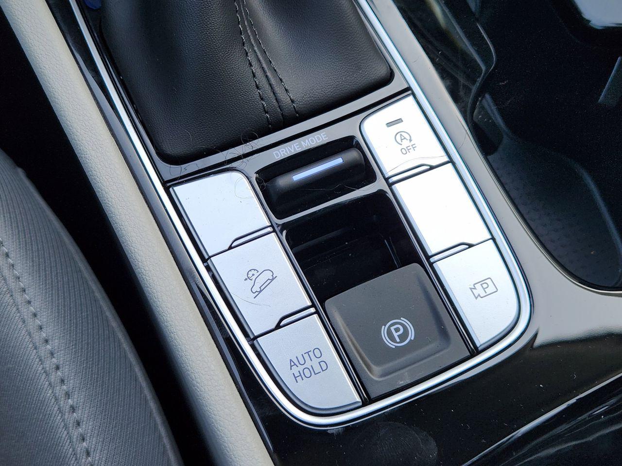 New 2026 Phantom Black Hyundai SEL FWD image 18