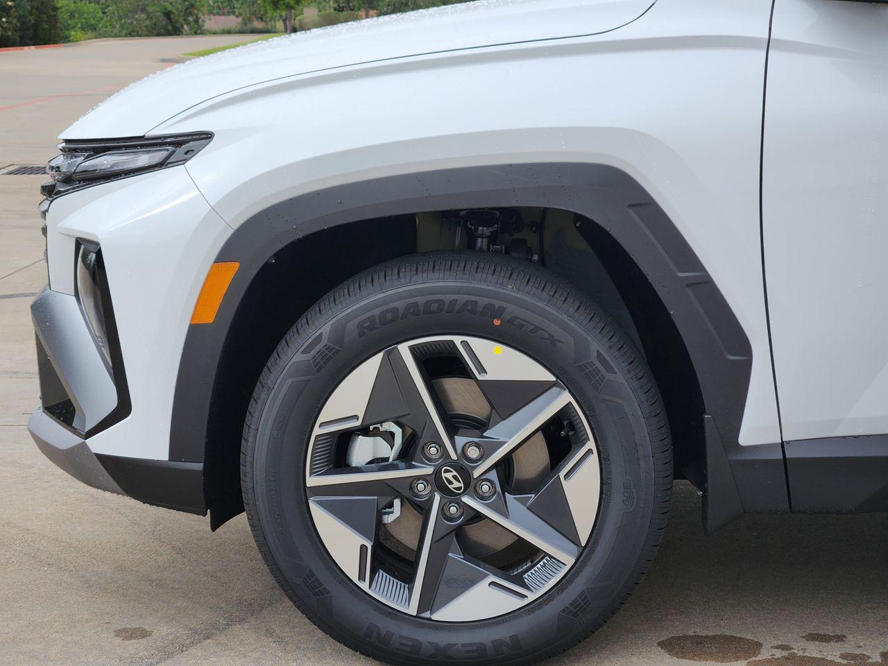 New 2026 Creamy White Pearl Hyundai SEL AWD image 5