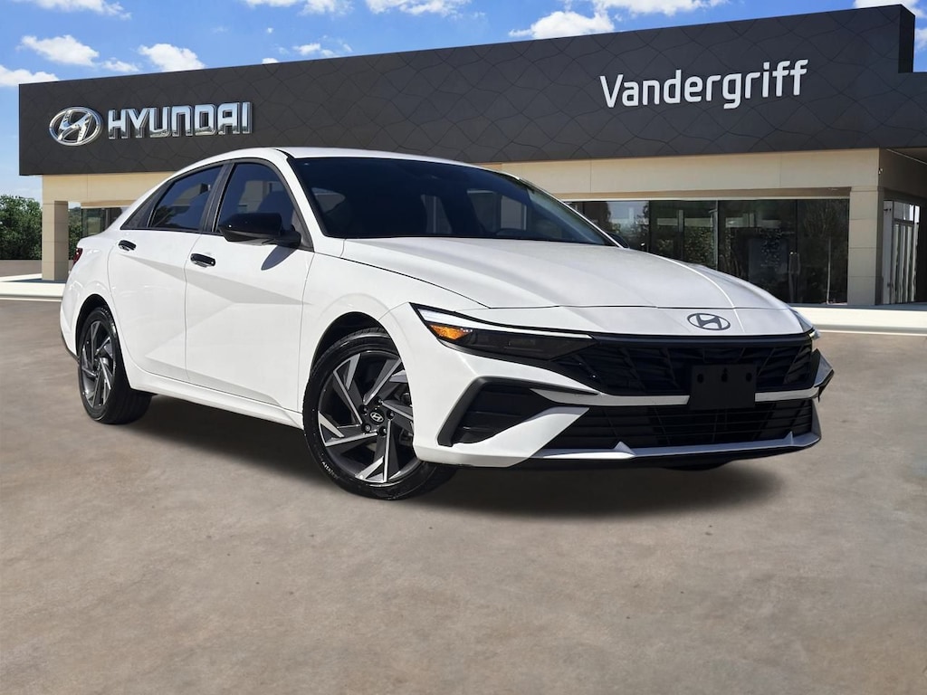 Used 2025 Hyundai Elantra SEL Sport Sedan