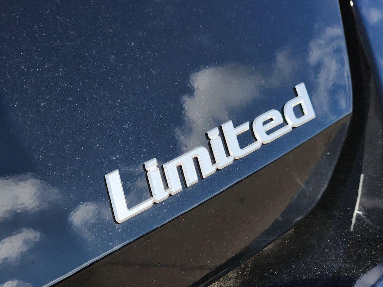 New 2026 Abyss Black Hyundai Limited image 9