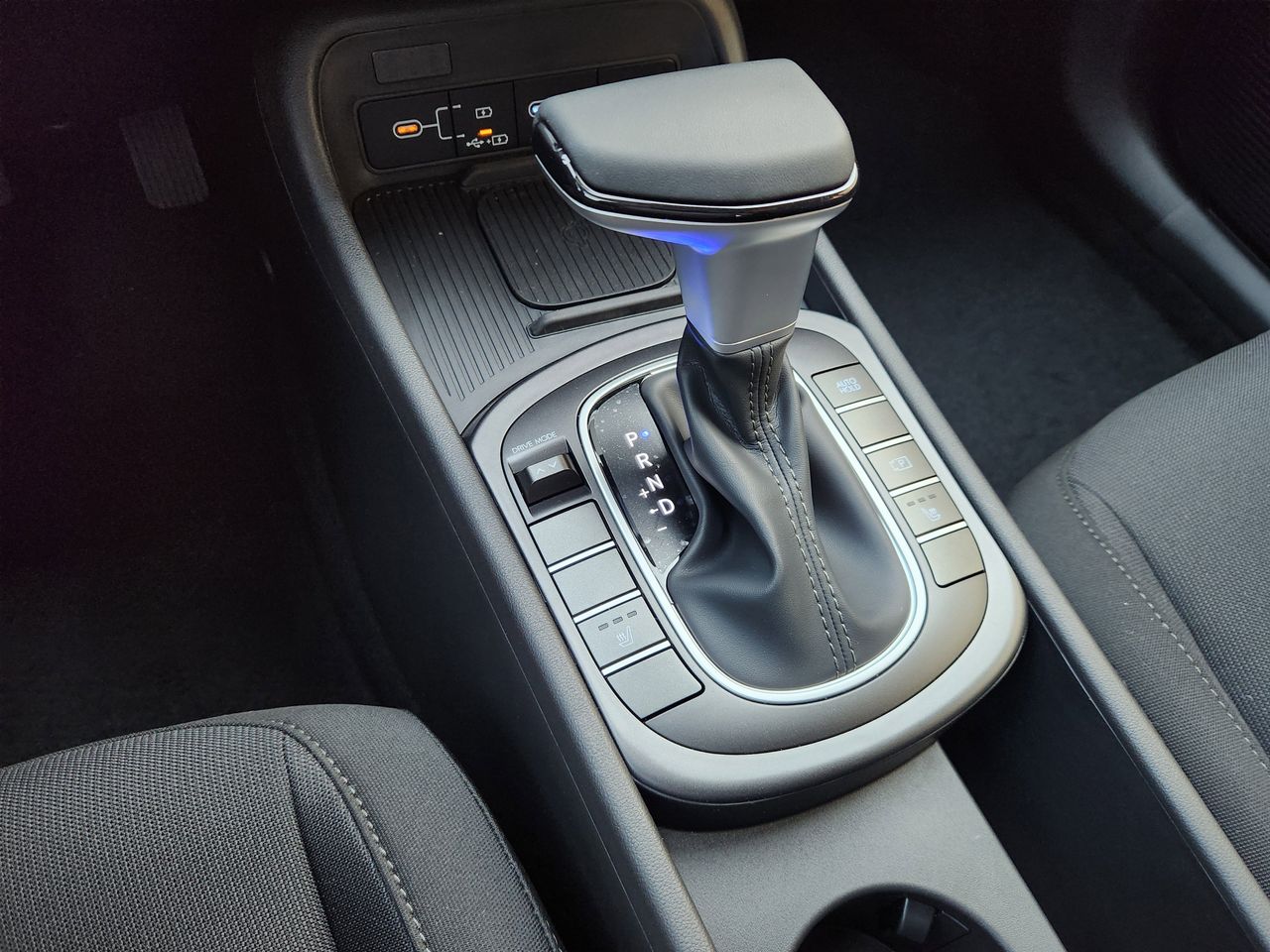 New 2026 SAW White Hyundai SEL Sport FWD image 18