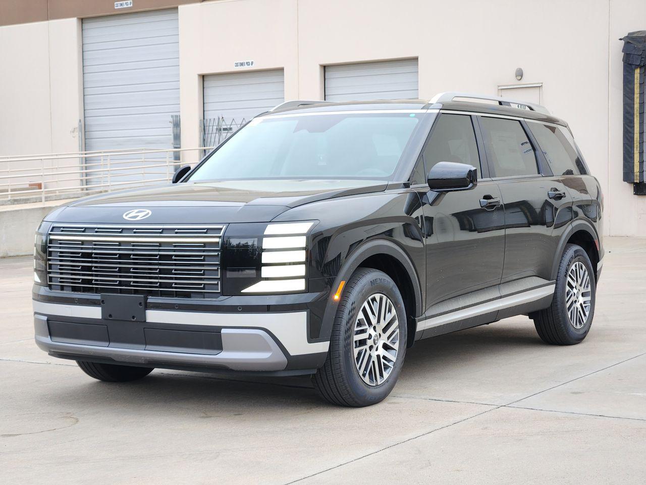 New 2026 A2B Black Hyundai SEL FWD image 2