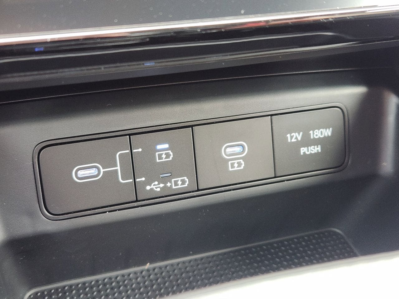 New 2026 W6H White Hyundai SEL FWD image 15