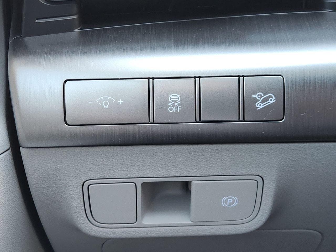 New 2026 SAW White Hyundai SEL Sport FWD image 20