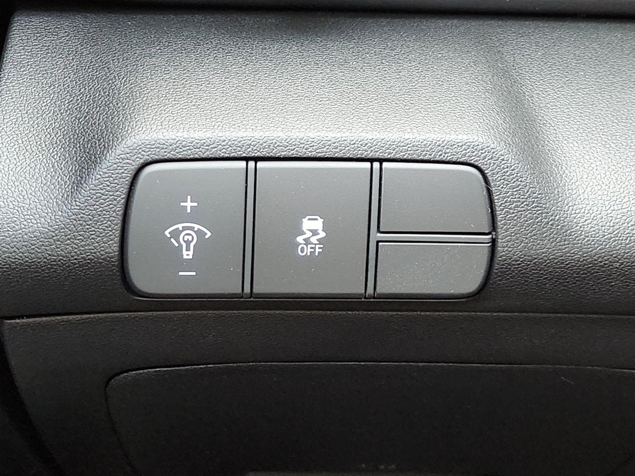 New 2026 W6H White Hyundai SEL Sport image 20