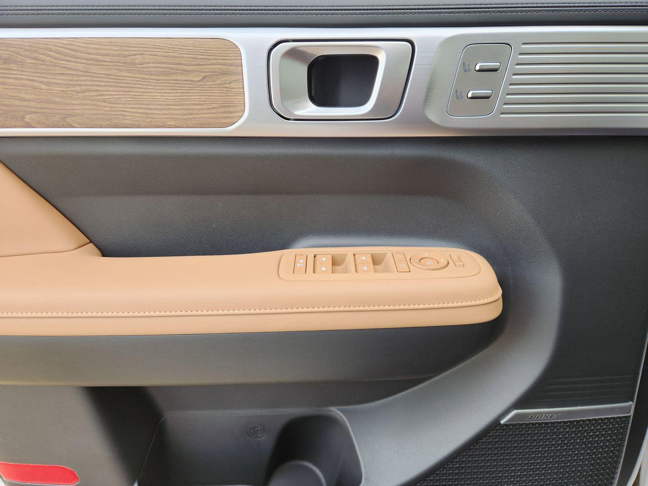 New 2026 W6H White Hyundai Limited image 23