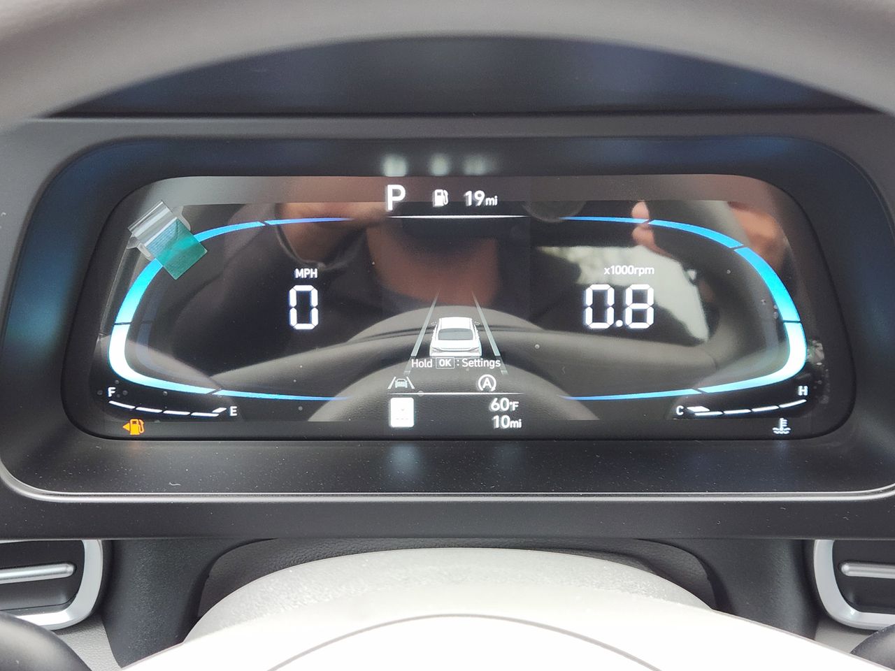 New 2026 W6H White Hyundai SE image 12