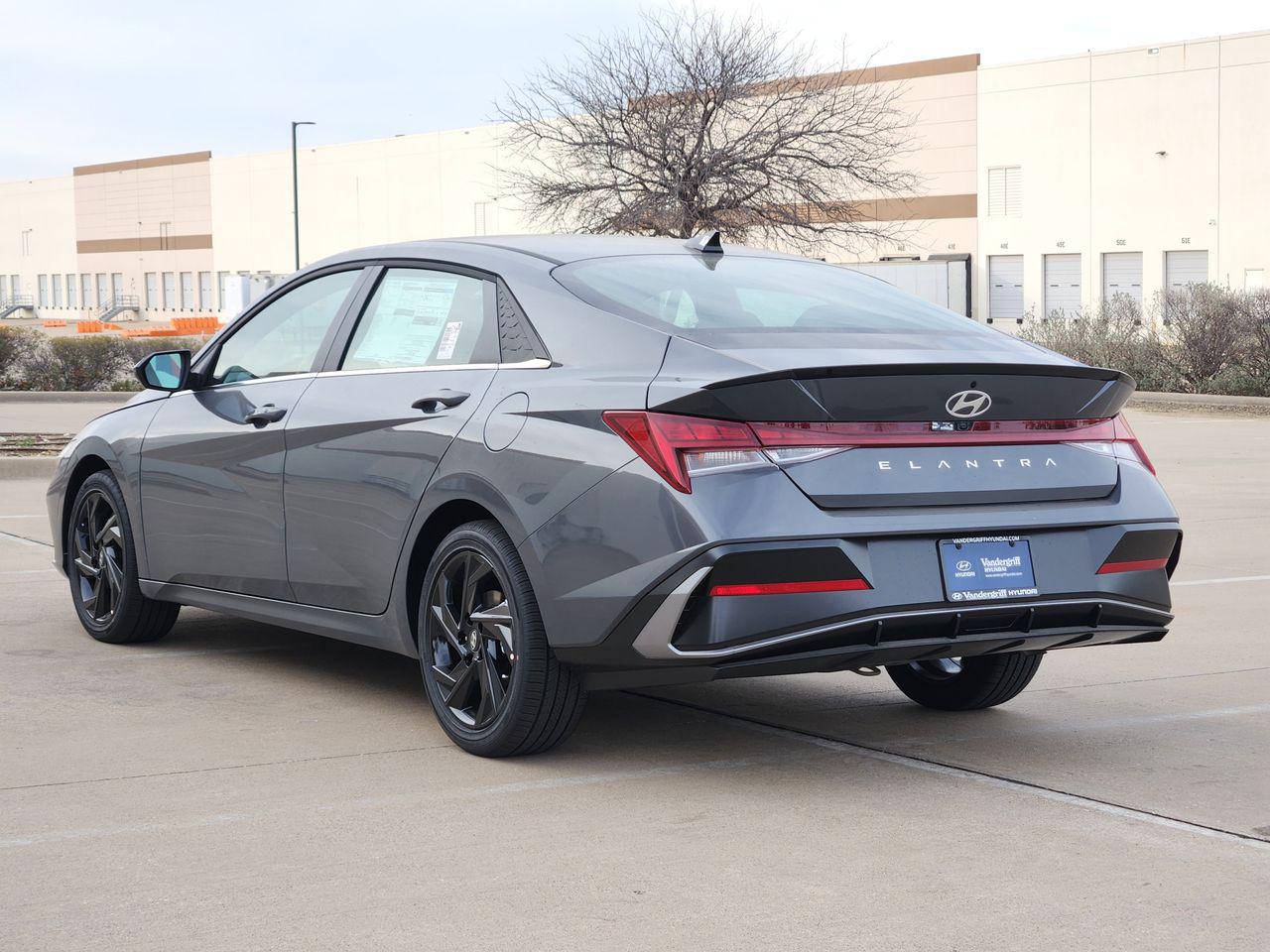 New 2026 PE2 Gray Hyundai SEL Sport Premium image 3