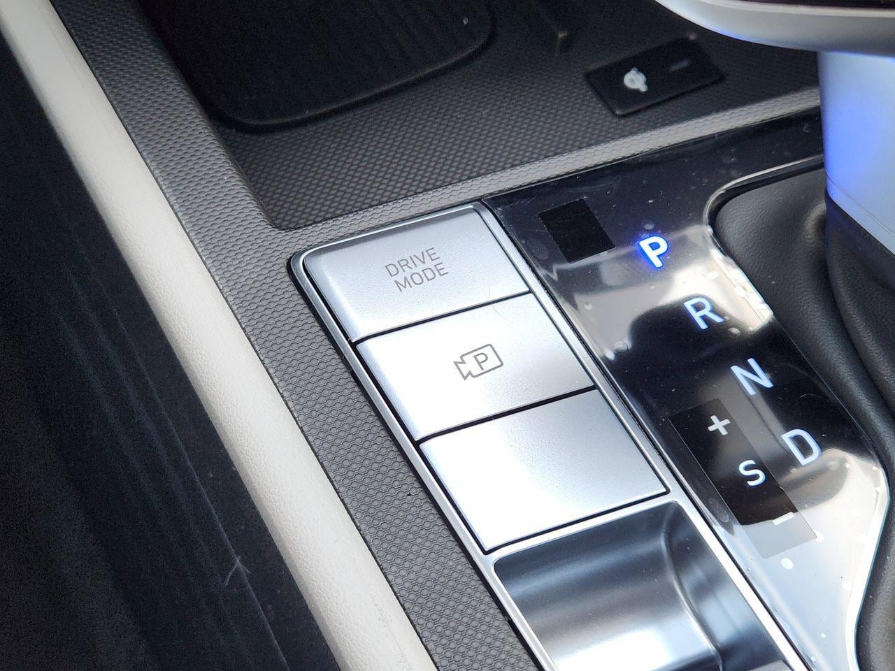 New 2026 PE2 Gray Hyundai Limited image 19