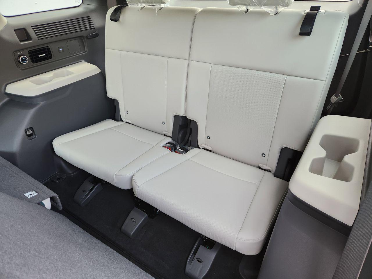 New 2026 S3B Black Hyundai SEL FWD image 29